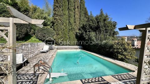 A louer MAISON  7 PIECES 225 M2 BORD DE MER LA COLLE SUR LOUP