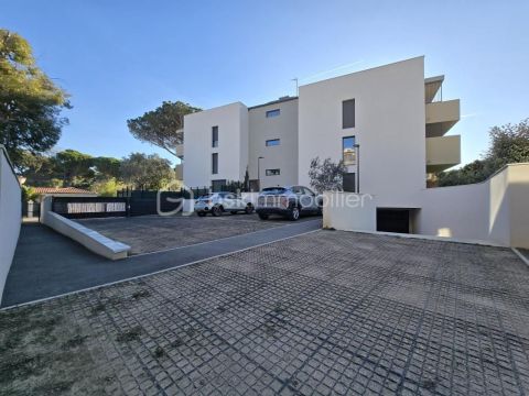 A louer APPARTEMENT DE PRESTIGE NEUF T2 41 M2 BORD DE MER CARRY LE ROUET