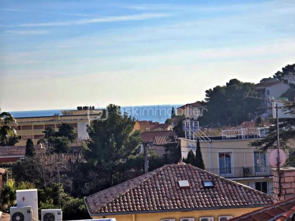 A louer APPARTEMENT DE PRESTIGE NEUF T2 41 M2 BORD DE MER CARRY LE ROUET