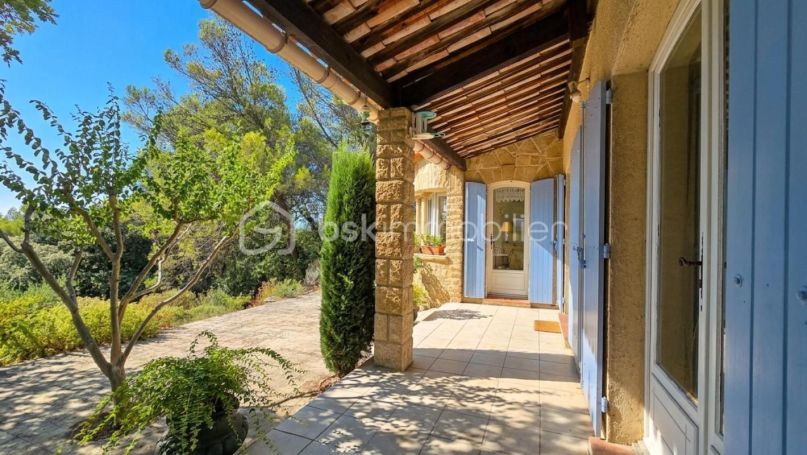 A louer MAISON  5 PIECES 144 M2  VENEJAN