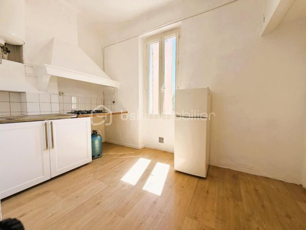 A louer STUDIO  31 M2 BORD DE MER TOULON