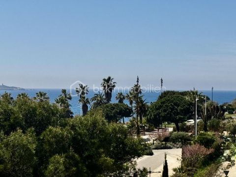 A louer APPARTEMENT DUPLEX T3 39 M2 TERRASSE VUE MER SIX FOURS LES PLAGES