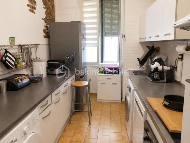 A louer APPARTEMENT T3 55 M2 BORD DE MER MENTON