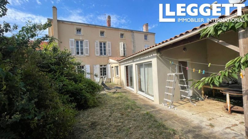 A louer MAISON  DE MAîTRE  FOUSSAIS PAYRE