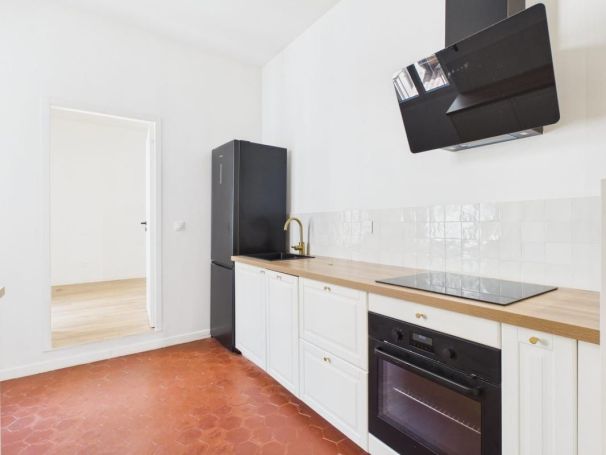 A louer APPARTEMENT T3 58 M2 BORD DE MER AJACCIO