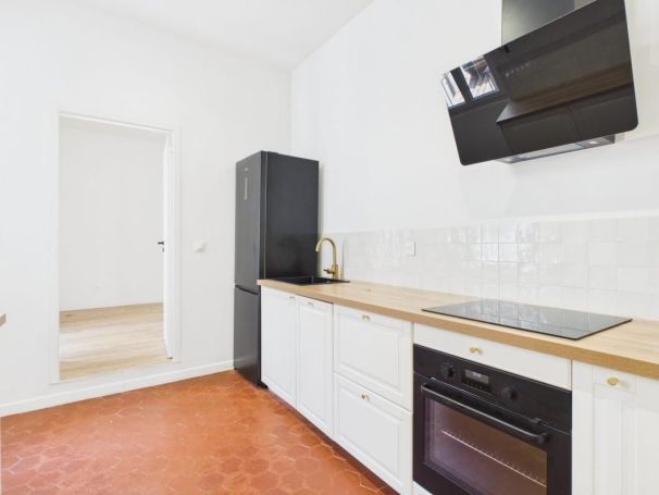 A louer APPARTEMENT T3 58 M2 BORD DE MER AJACCIO