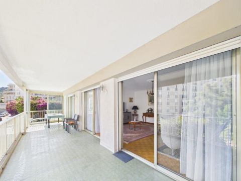 A louer APPARTEMENT DE PRESTIGE T4 131 M2 TERRASSE BORD DE MER AJACCIO