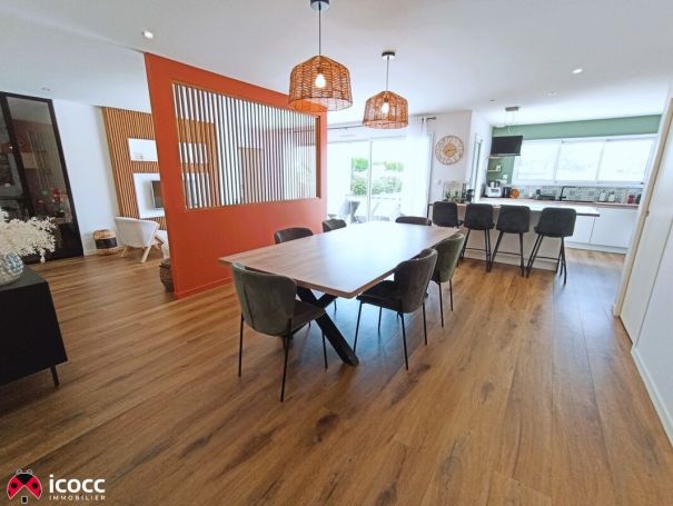 A louer MAISON  CONTEMPORAINE  CHATEAU GUIBERT