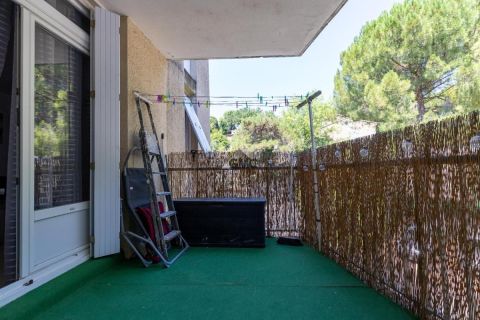 A louer APPARTEMENT T3 77 M2  LODEVE