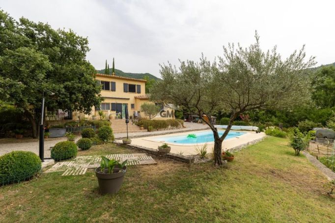 A louer MAISON  5 PIECES 157 M2  SOUBES