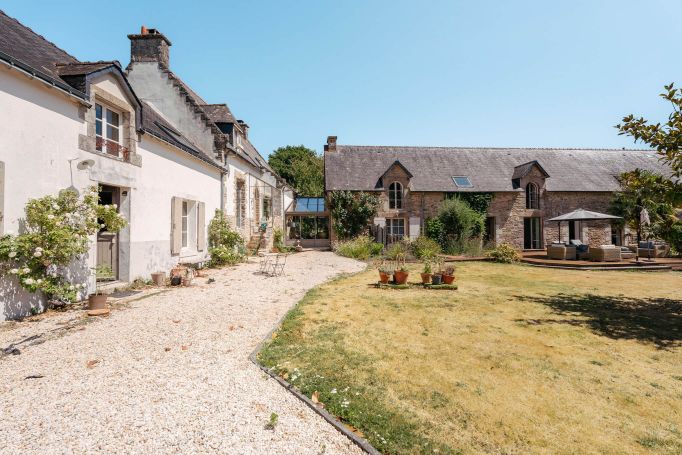 A vendre PropriETE d'exception 15 PIECES 444M&sup2; aux portes de Vannes GRAND CHAMPS