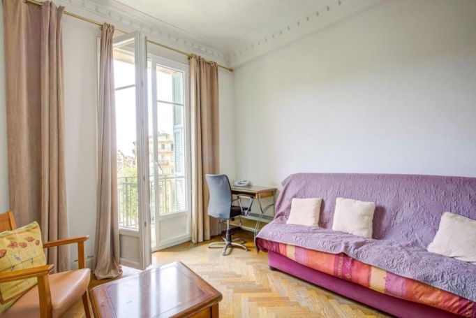 A louer APPARTEMENT T3 66 M2 BORD DE MER NICE