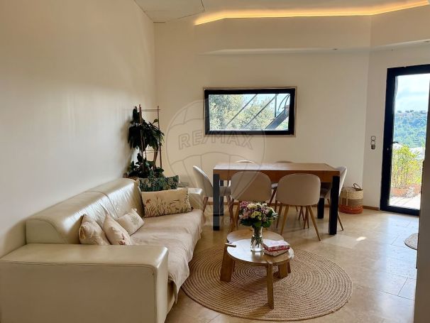 A louer MAISON  CONTEMPORAINE BORD DE MER CAGNES SUR MER