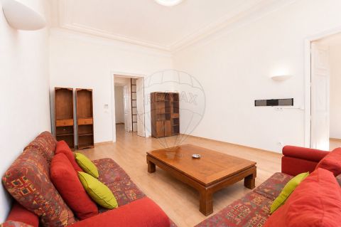 A louer APPARTEMENT T5 149 M2 BORD DE MER NICE