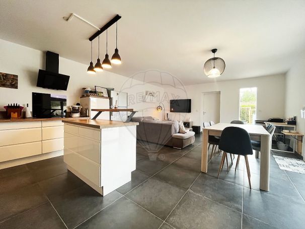 A louer MAISON  CONTEMPORAINE BORD DE MER ETAULES