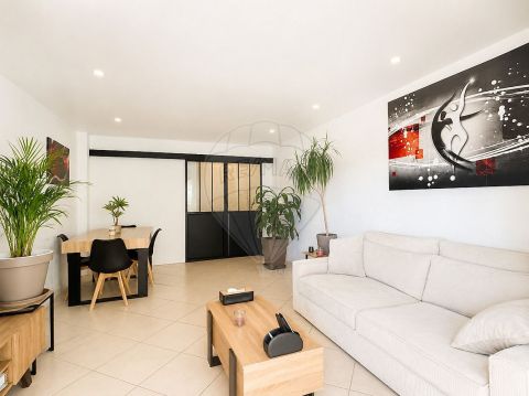 A louer APPARTEMENT NEUF T3 69 M2 TERRASSE BORD DE MER NICE