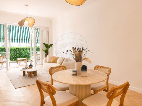 A louer APPARTEMENT T3 75 M2 TERRASSE BORD DE MER NICE