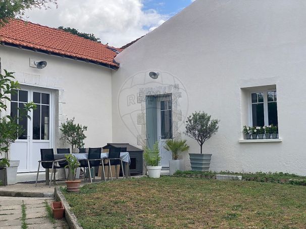 A louer MAISON  CONTEMPORAINE BORD DE MER SAINT PALAIS SUR MER