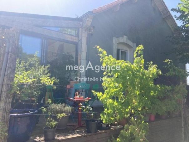 A vendre MAISON  DE MAîTRE  LUCON