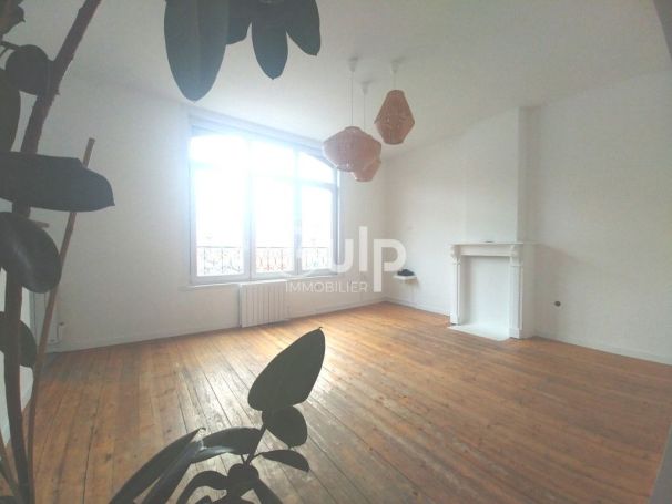 A louer APPARTEMENT T7 245 M2  LIEVIN