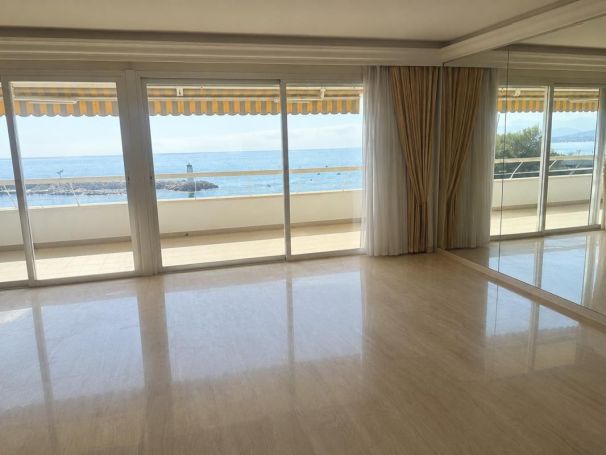 A vendre APPARTEMENT T4 92 M2 TERRASSE VUE MER VILLENEUVE LOUBET