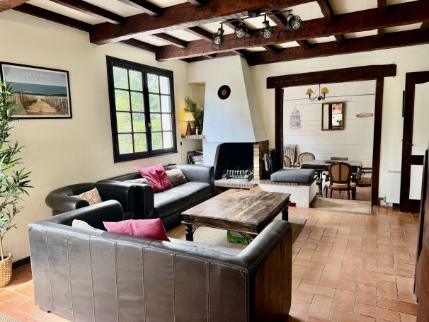 A vendre MAISON  9 PIECES 151 M2  SOORTS HOSSEGOR