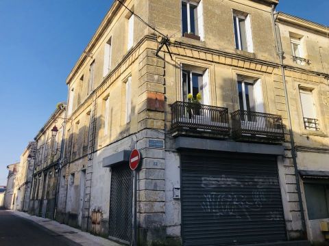 A louer APPARTEMENT T6 180 M2 BORD DE MER PAUILLAC