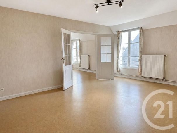 A louer APPARTEMENT T5 100 M2 BORD DE MER MONTREUIL SUR MER