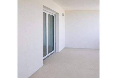 A louer APPARTEMENT DE PRESTIGE T4 74 M2 TERRASSE BORD DE MER NARBONNE
