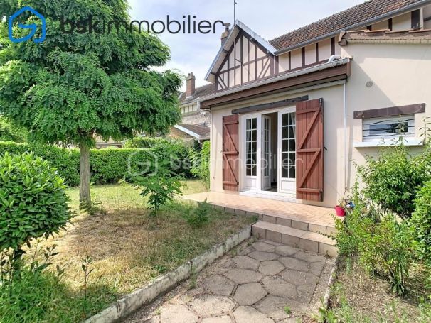 A louer MAISON  DE MAîTRE  SAINT ETIENNE DU ROUVRAY