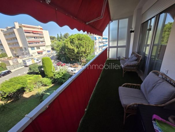 A louer APPARTEMENT T3 62 M2 BORD DE MER NICE