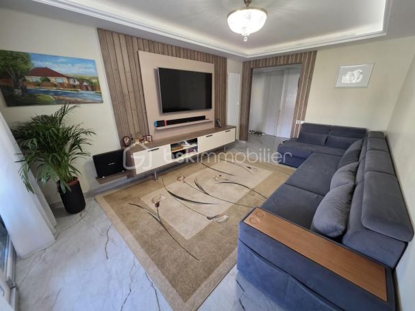 A louer APPARTEMENT T3 62 M2 BORD DE MER NICE