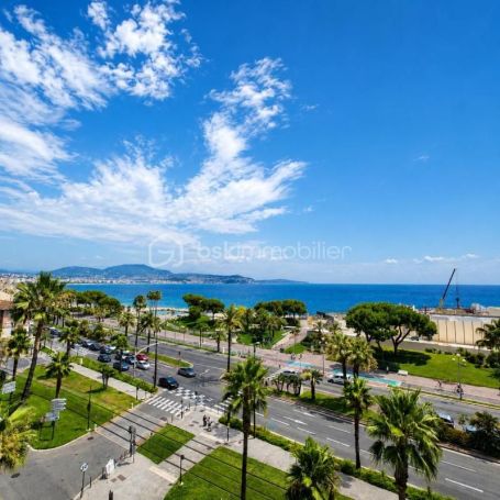 A louer APPARTEMENT T3 81 M2 TERRASSE VUE MER NICE