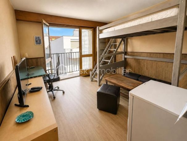 A louer STUDIO  30 M2  PAU