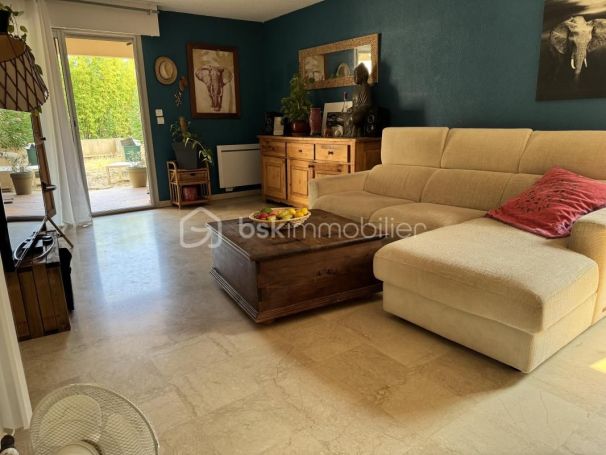 A louer APPARTEMENT T3 59 M2 TERRASSE BORD DE MER SAINT RAPHAEL