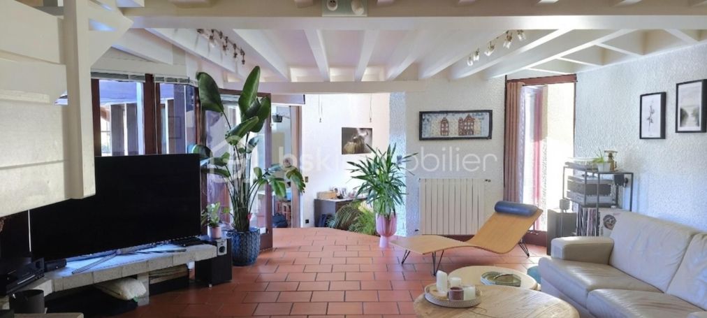 A louer MAISON  D'ARCHITECTE  HEUGAS