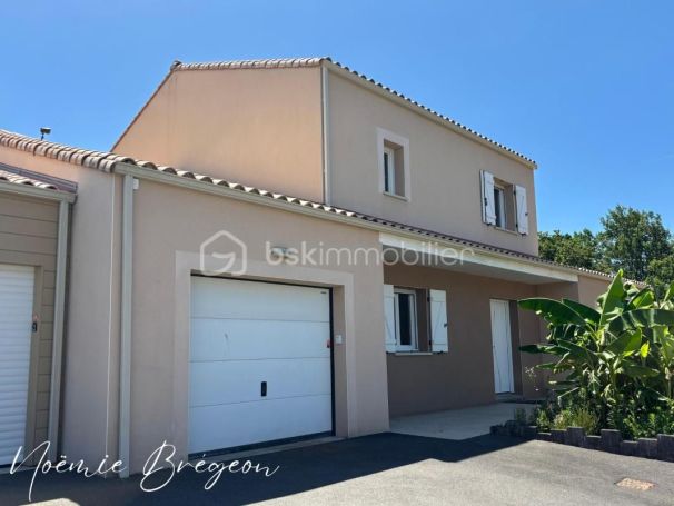 A louer MAISON  7 PIECES 186 M2  LA ROCHE SUR YON