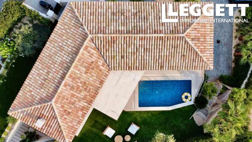 A louer MAISON CONTEMPORAINE BORD DE MER SAINTE MAXIME