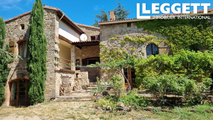 A louer MAISON  DE MAîTRE  JONCELS