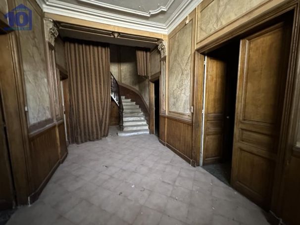 A vendre MAISON  DE MAîTRE  LESPIGNAN