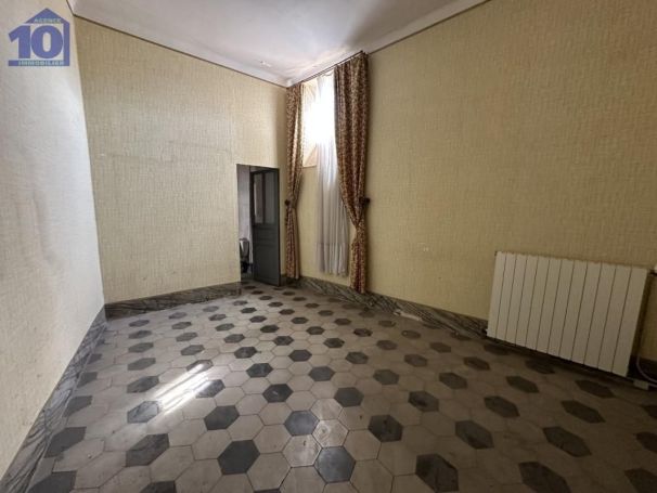 A vendre MAISON  DE MAîTRE  LESPIGNAN