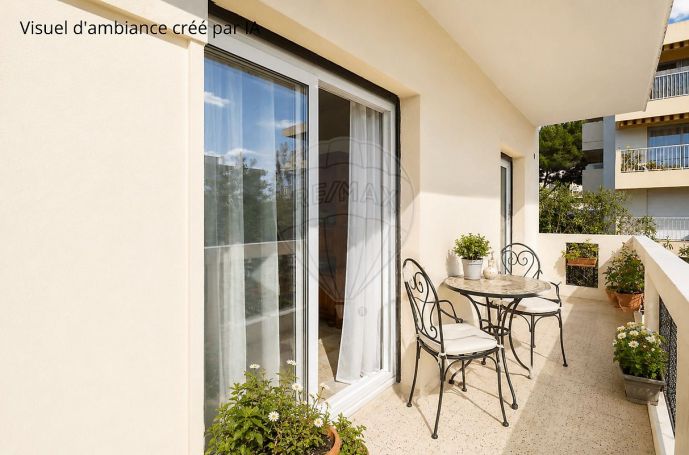 A louer APPARTEMENT T3 50 M2 TERRASSE BORD DE MER ANTIBES