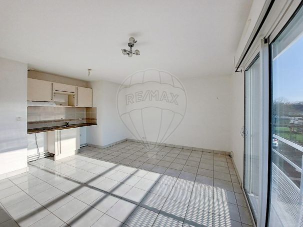 A louer APPARTEMENT T2 37 M2  SAINTE LUCE SUR LOIRE