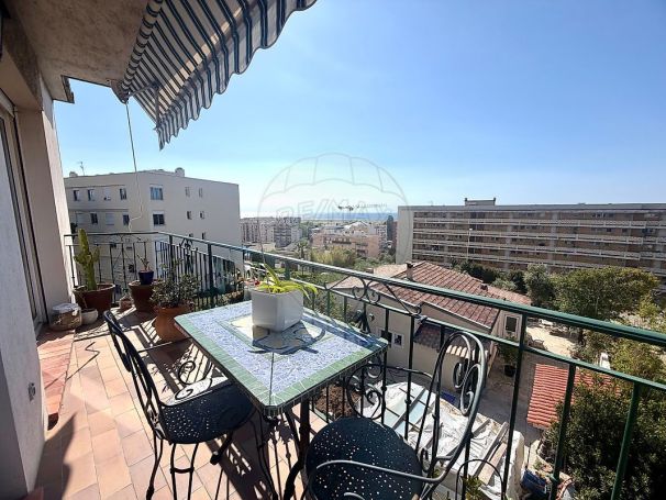 A louer APPARTEMENT T3 59 M2 TERRASSE BORD DE MER NICE