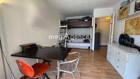 A louer STUDIO  23 M2 BORD DE MER SAINT RAPHAEL