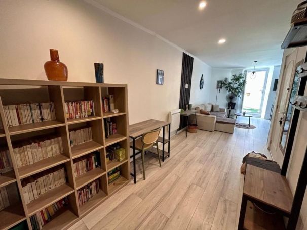 A louer APPARTEMENT T3 61 M2 TERRASSE BORD DE MER FREJUS