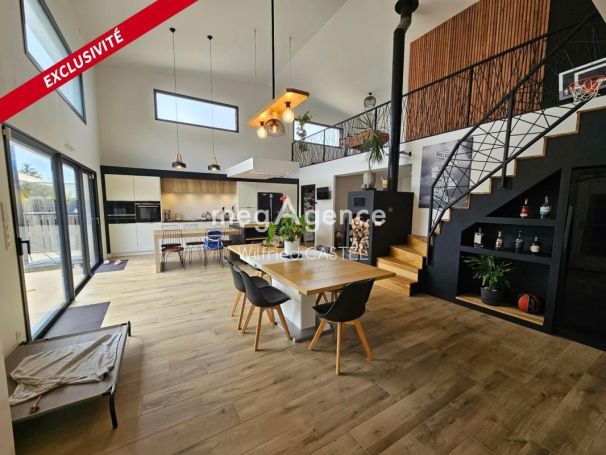 A louer MAISON  CONTEMPORAINE BORD DE MER CHATEAU D OLONNE