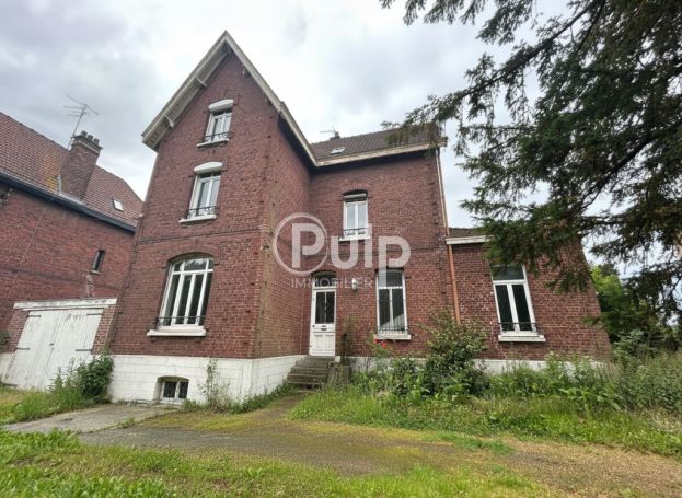 A louer MAISON  DE MAîTRE  ISBERGUES