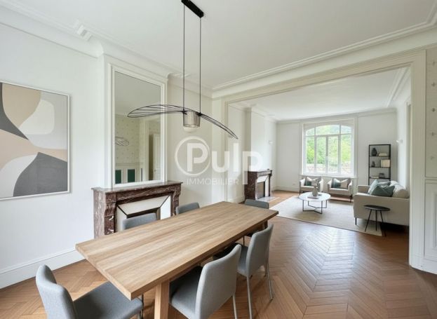 A louer MAISON  DE MAîTRE  ISBERGUES