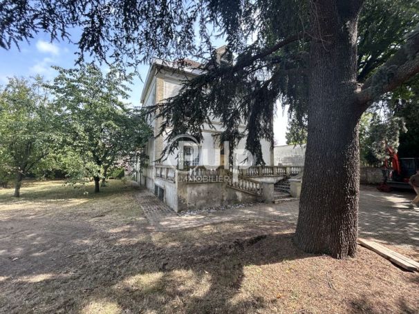 A louer MAISON  DE MAîTRE  BEUVRY
